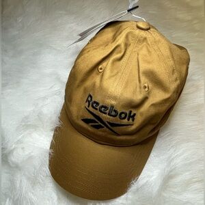 NWT Reebok Men’s Khaki Hat